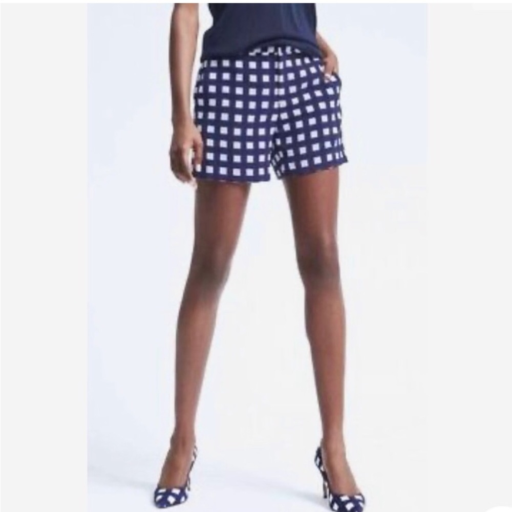 Banana Republic navy blue and white checkered shorts